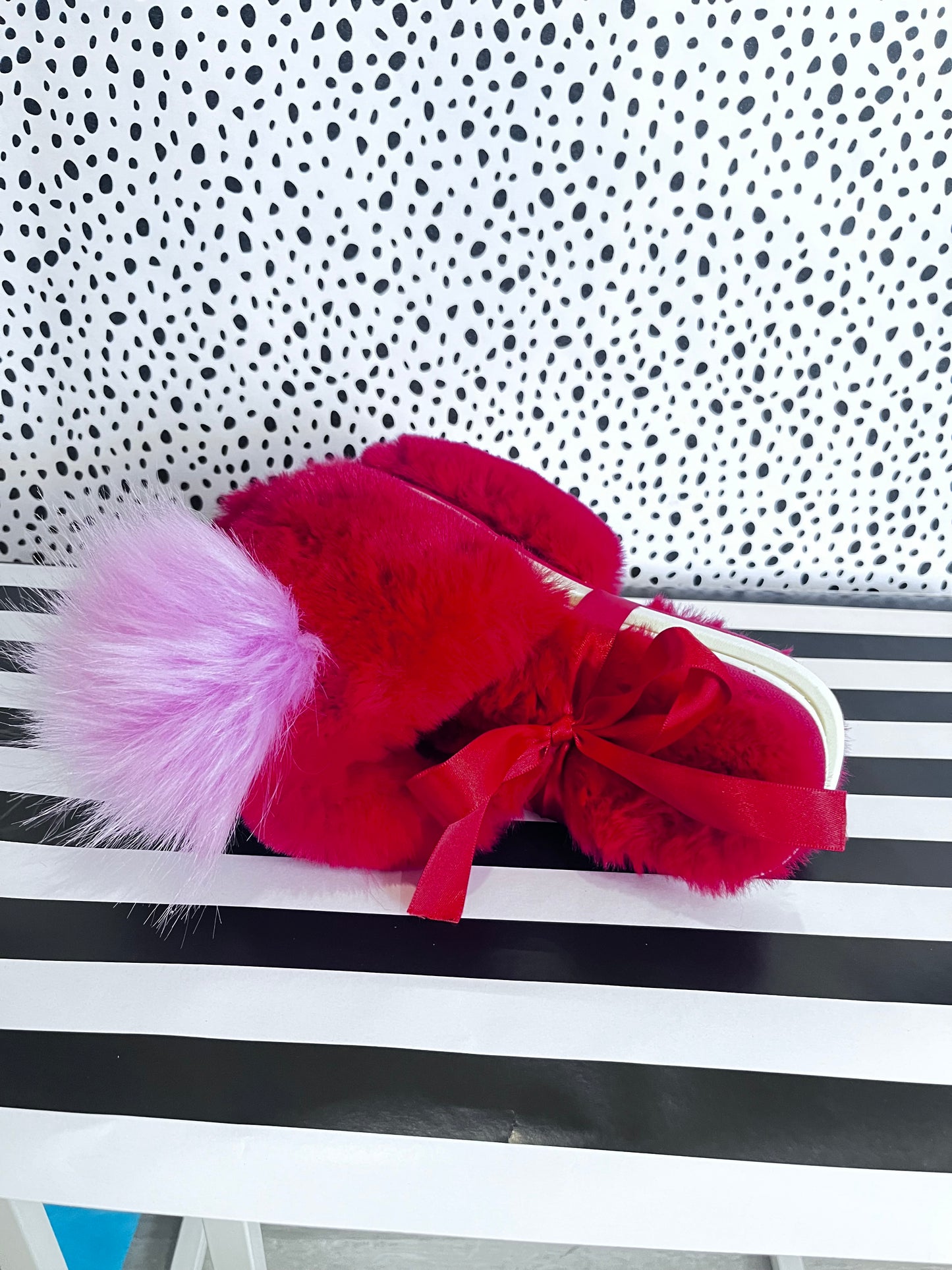 RED/PINK FUR POM SLIPPERS