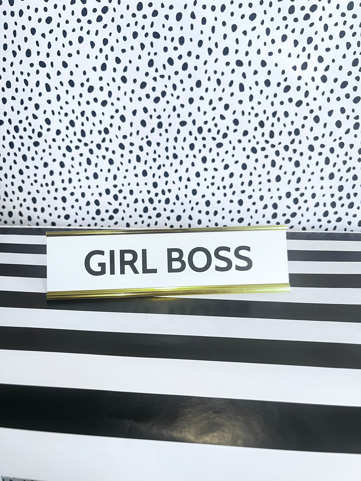 BOSS DESKPLATE